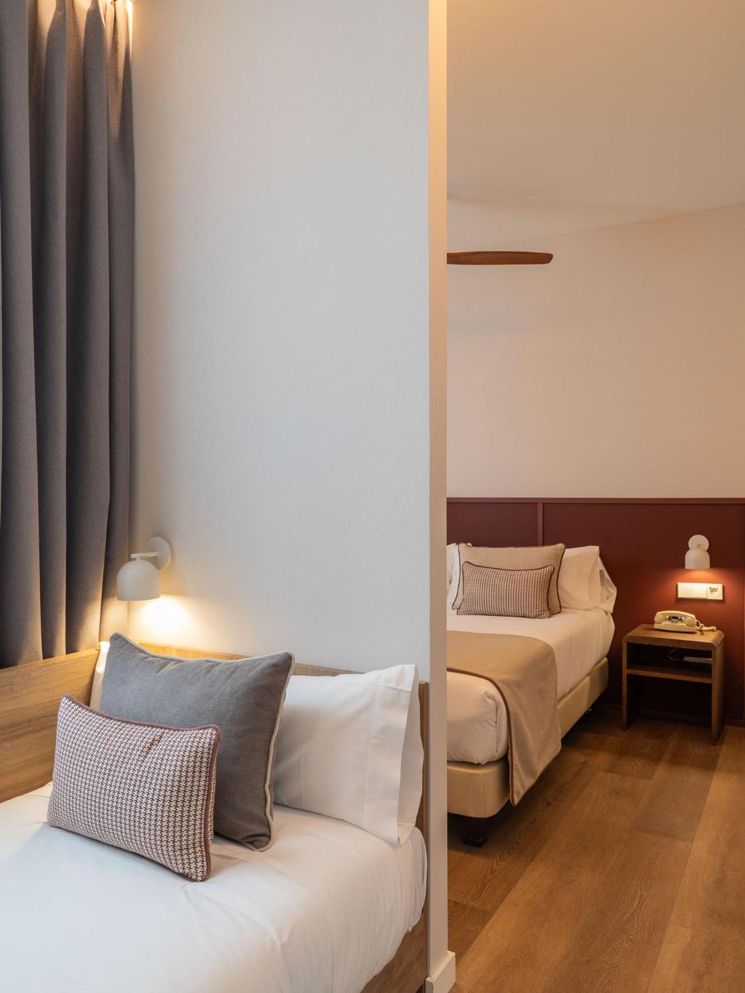 Hotel Well And Come มาลากา ภายนอก รูปภาพ